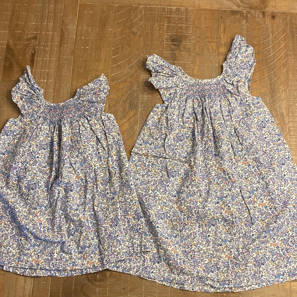 Smocked Flutter-Sleeve Sister Dresses Lot in Lavender Floral EUC sizes 3-4 & 7-8